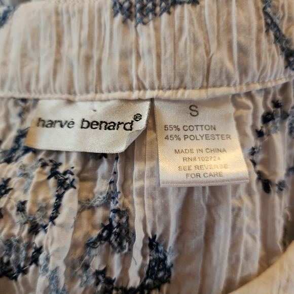 Harve Benard Blue/White Crochet Top Size Small - Picture 3 of 3